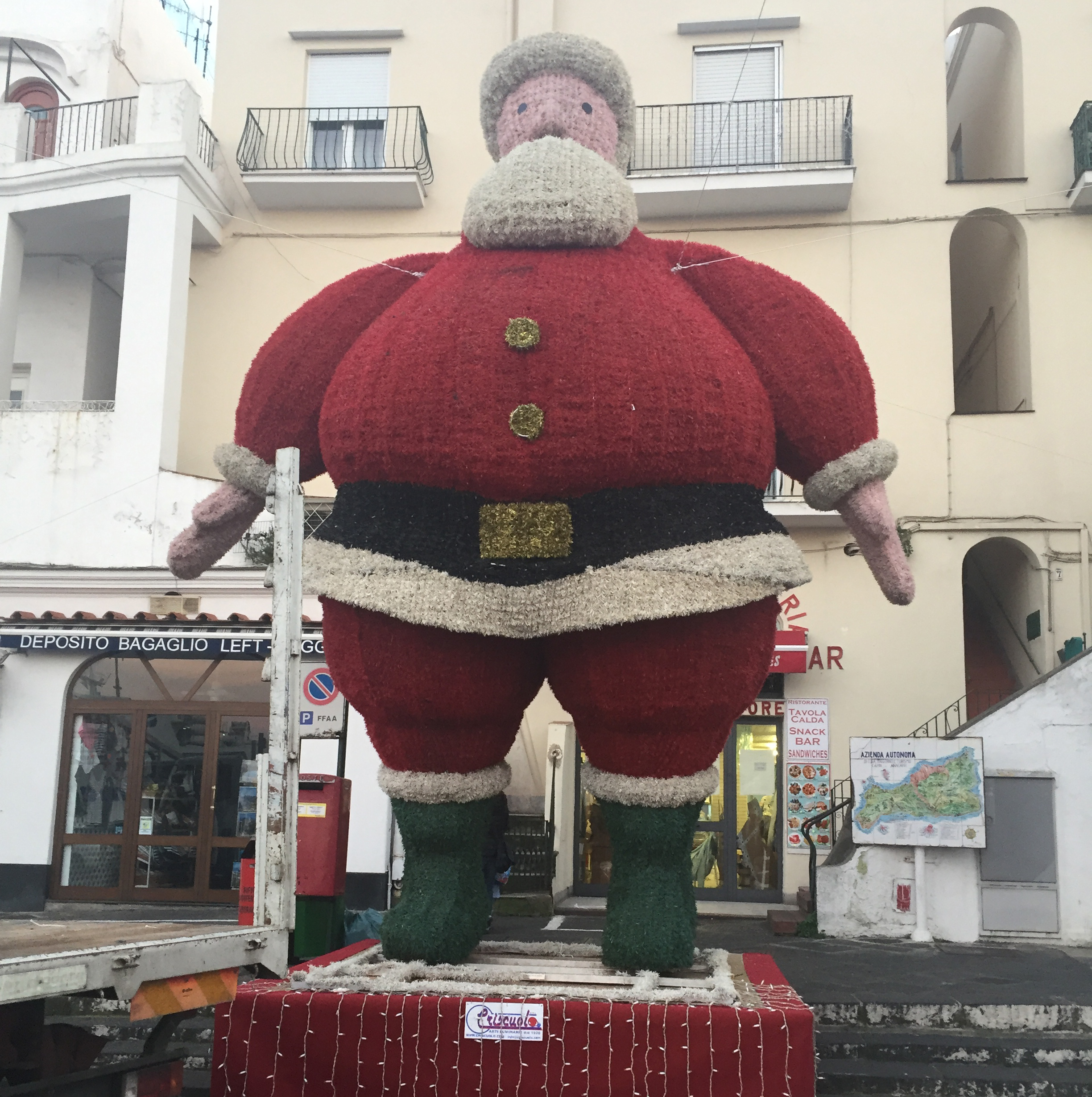 Hey Santa! Hey Santa!