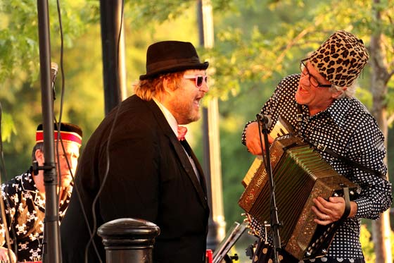 Nippertown-Riverlink2012-Cliff-Valet-Dinty